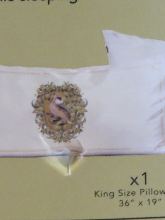 NEW Kitsch x Harry Potter Hufflepuff ~ The Satin Pillowcase - King - Picture 8 of 9